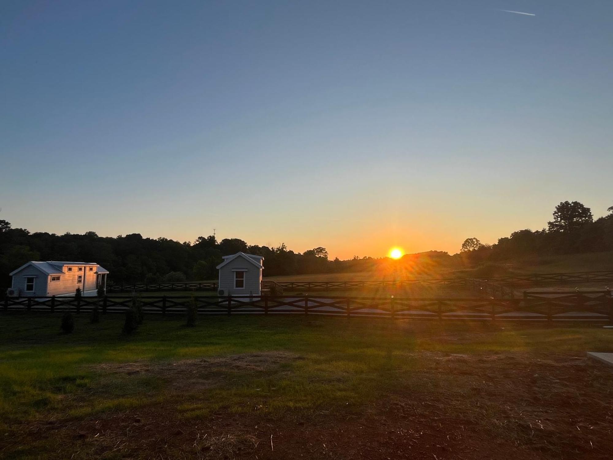 Luxury Riverfront Tiny House- Amazing Views- #111 Strawberry Plains Exterior photo