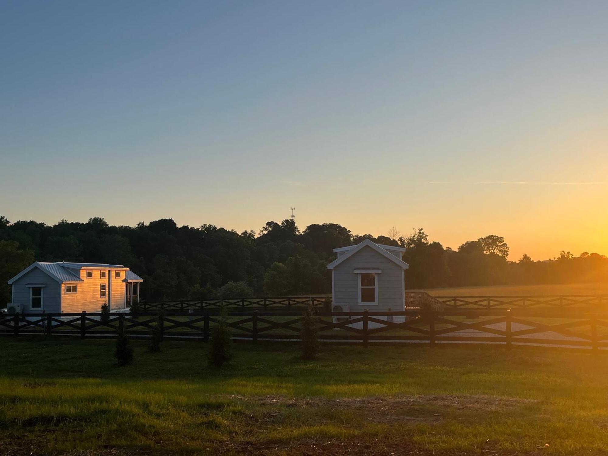 Luxury Riverfront Tiny House- Amazing Views- #111 Strawberry Plains Exterior photo